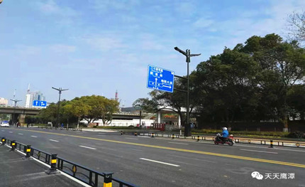 鷹潭首條智慧大道上這些智慧路燈，是怎樣使用“三頭六臂”的？
