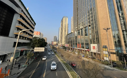超1200根智慧路燈！ 華體科技“多桿合一”智慧路燈即將為成都一環(huán)路增光